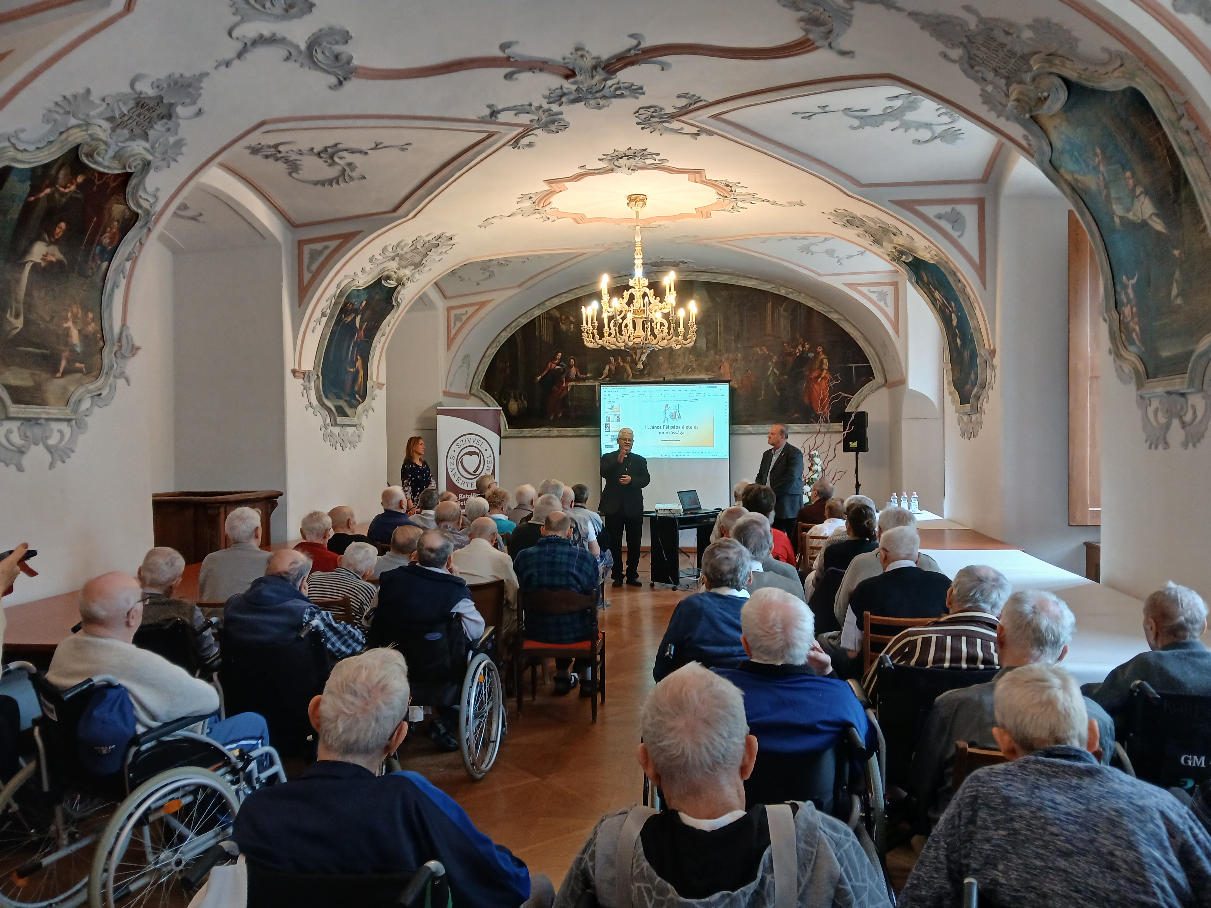 Intercisa Múzeum igazgatójának előadása