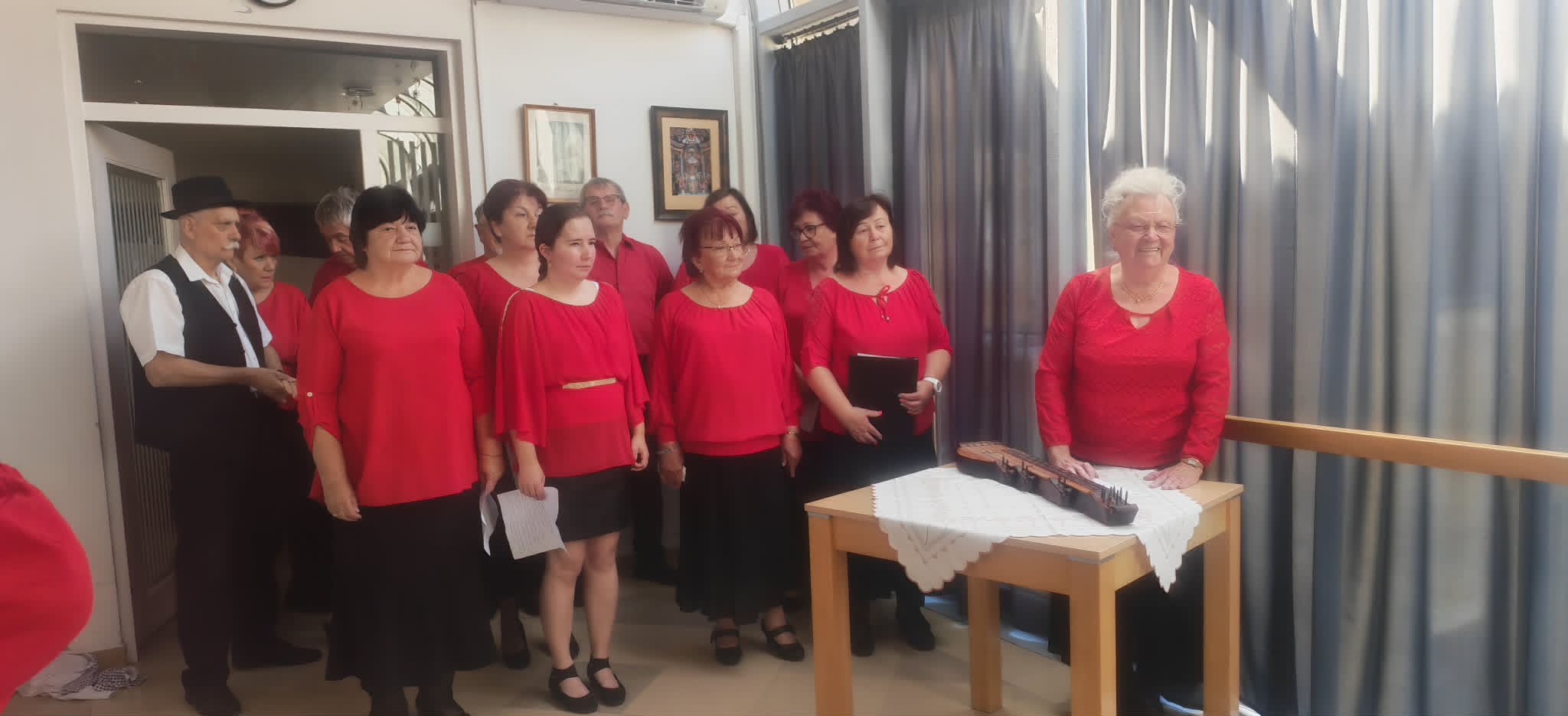 Fellépett az Életrevalók Klub