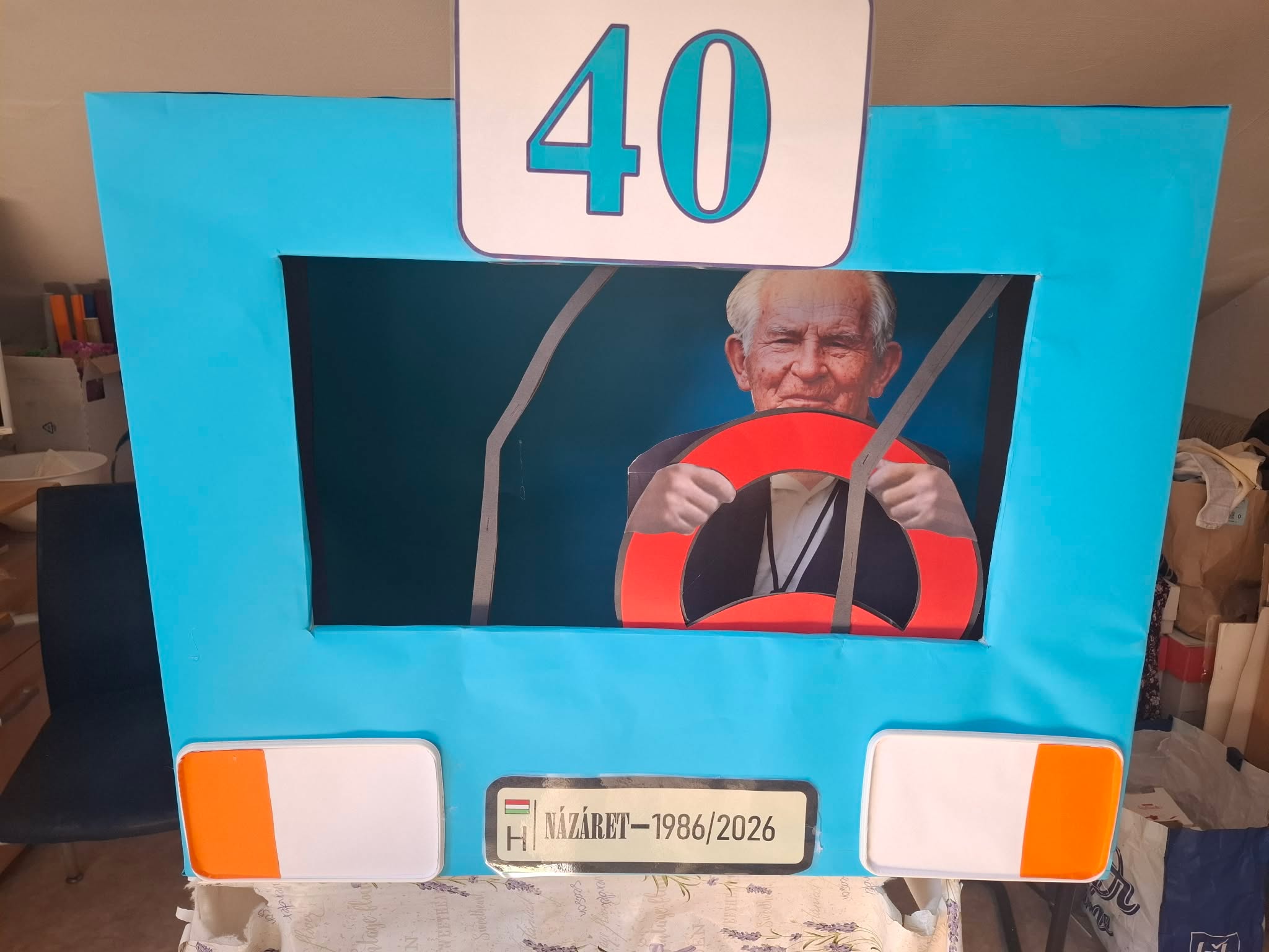 Názáret ház 40.