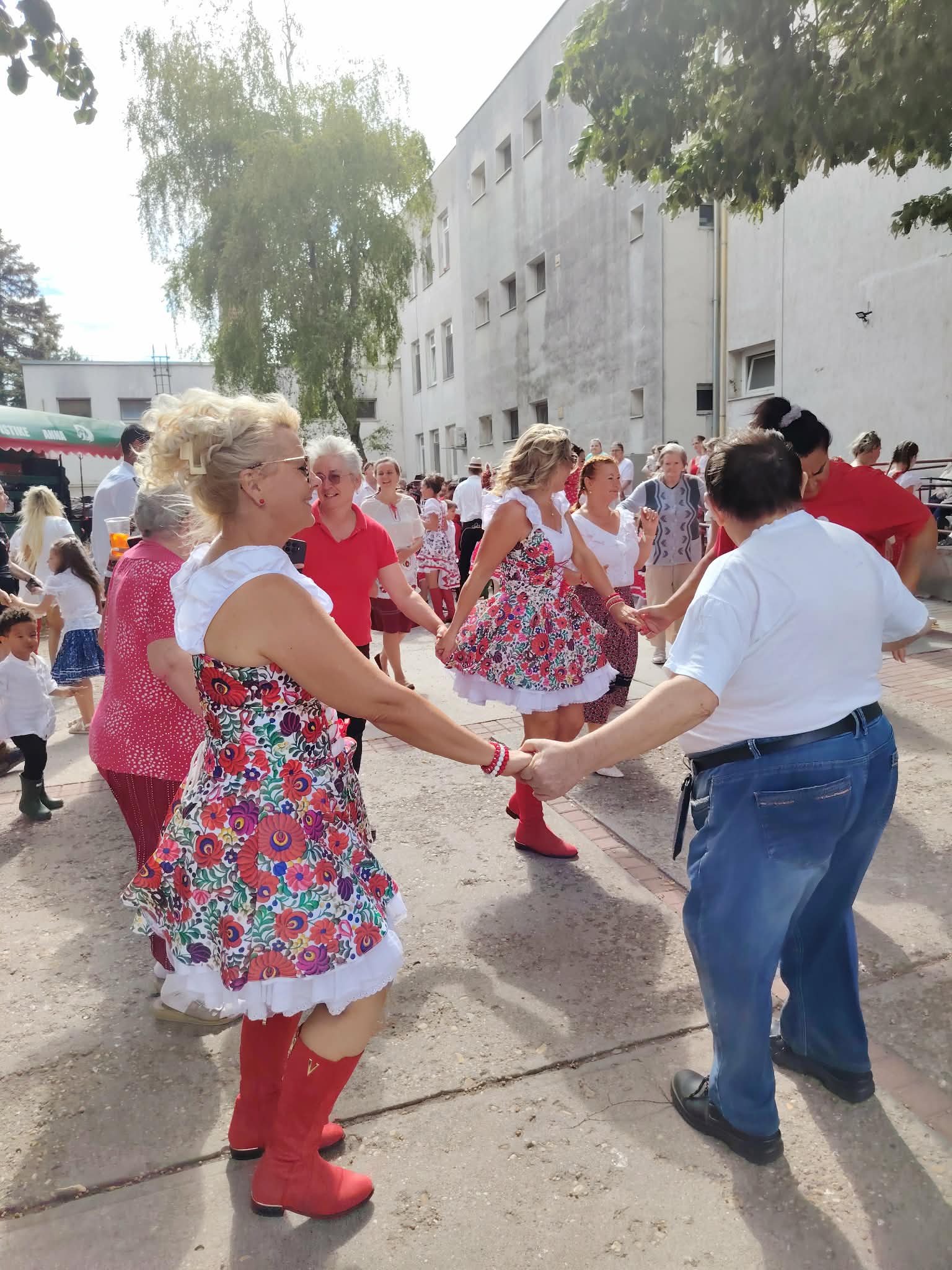de03e78b-68f8-48f9-a167-ef3169e318d8.jpg