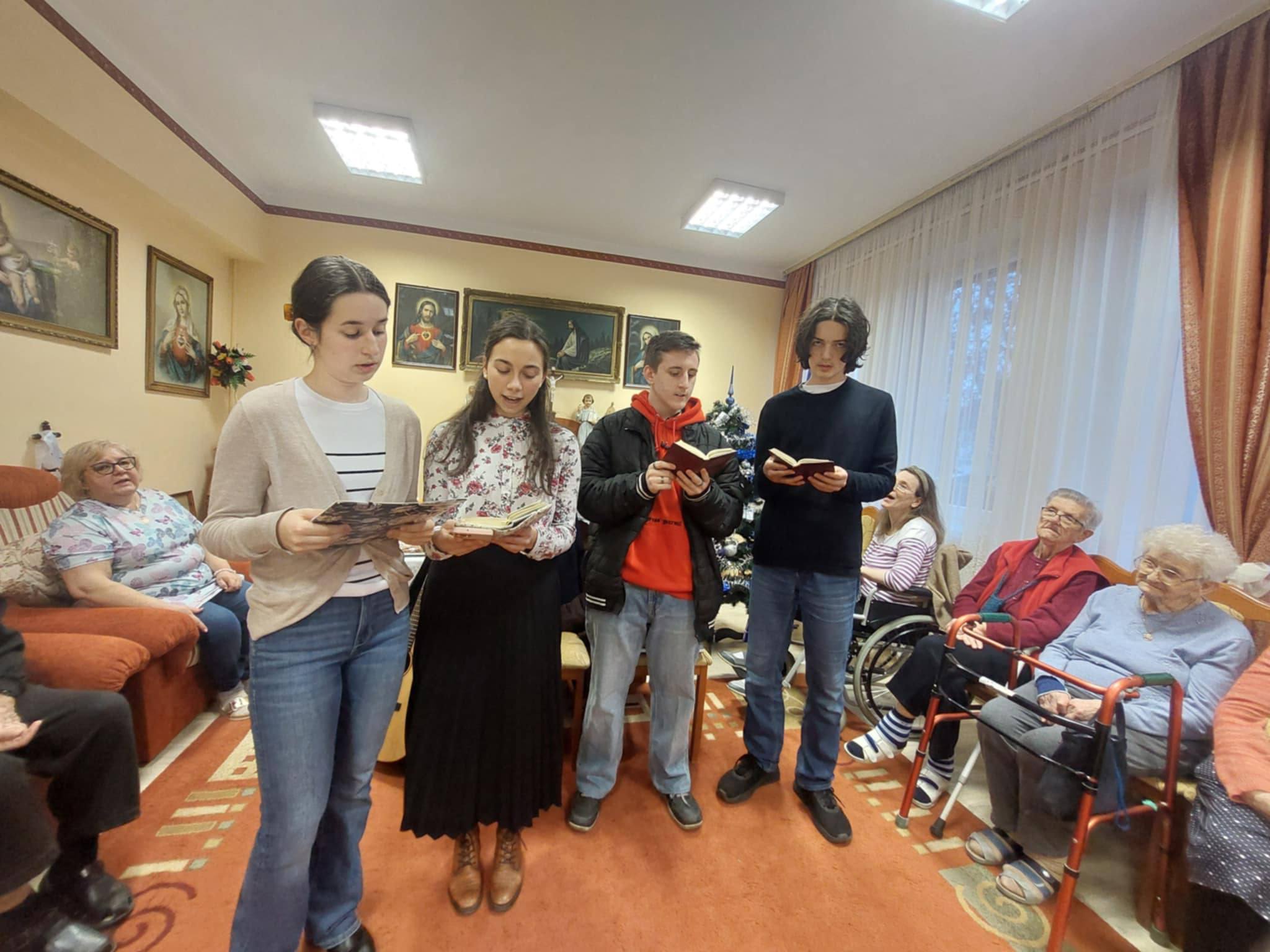 Fiatalok karácsonyi éneke.jpg