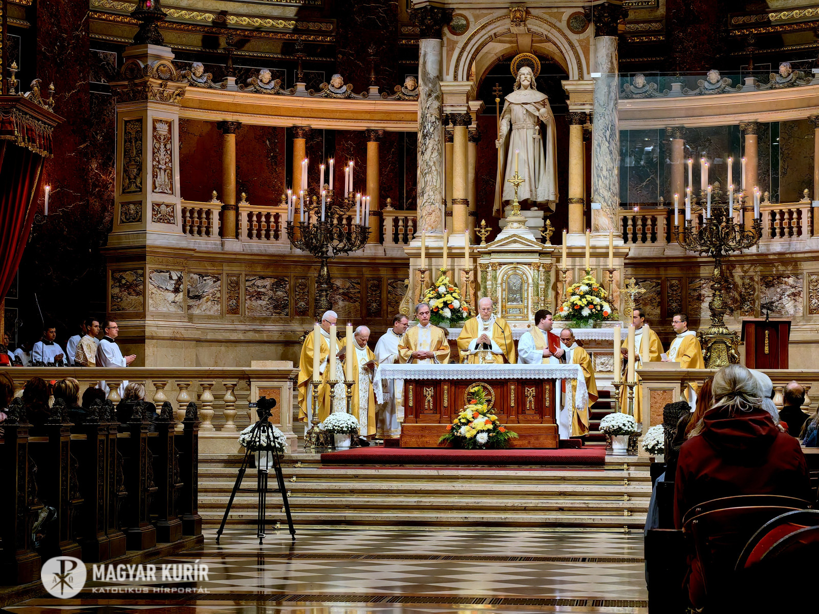 A Remény szolgálatában