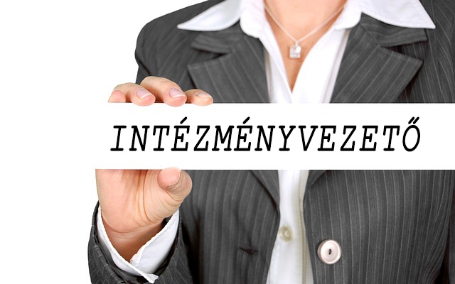 Intézményvezető