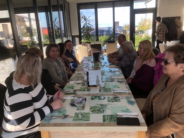 Jól esett a finom ebéd egy fárasztó nap után.jpg