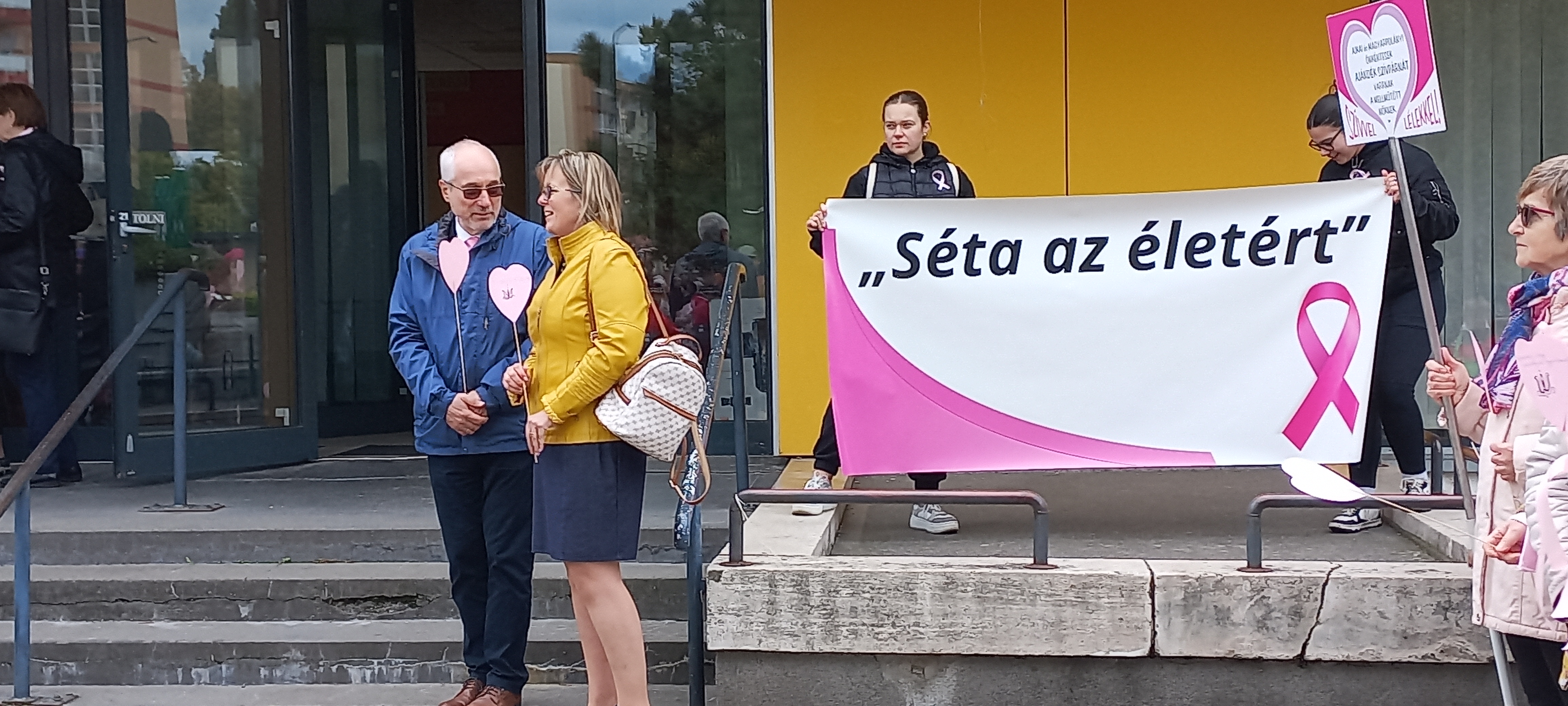Rozványi Balázs Elnök Úrral a Magyar Rákellenes Liga képviseletében.jpg